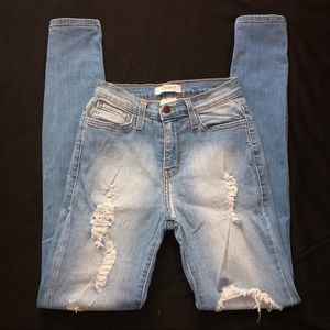 Vibrant | Small/ Medium | light washed